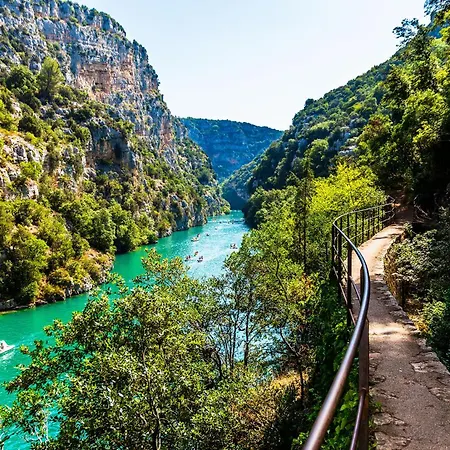 Casa de Campo Roulotte Boheme En Provence, Terra Luna, *