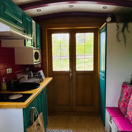 Roulotte Boheme En Provence, Terra Luna,