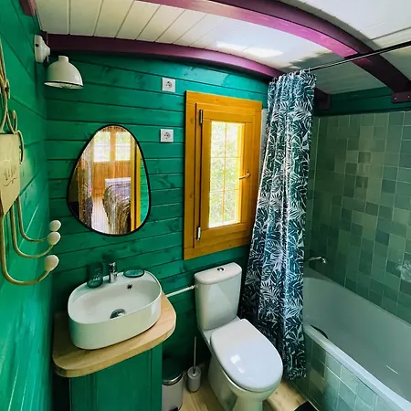 Casa de Campo Roulotte Boheme En Provence, Terra Luna, *